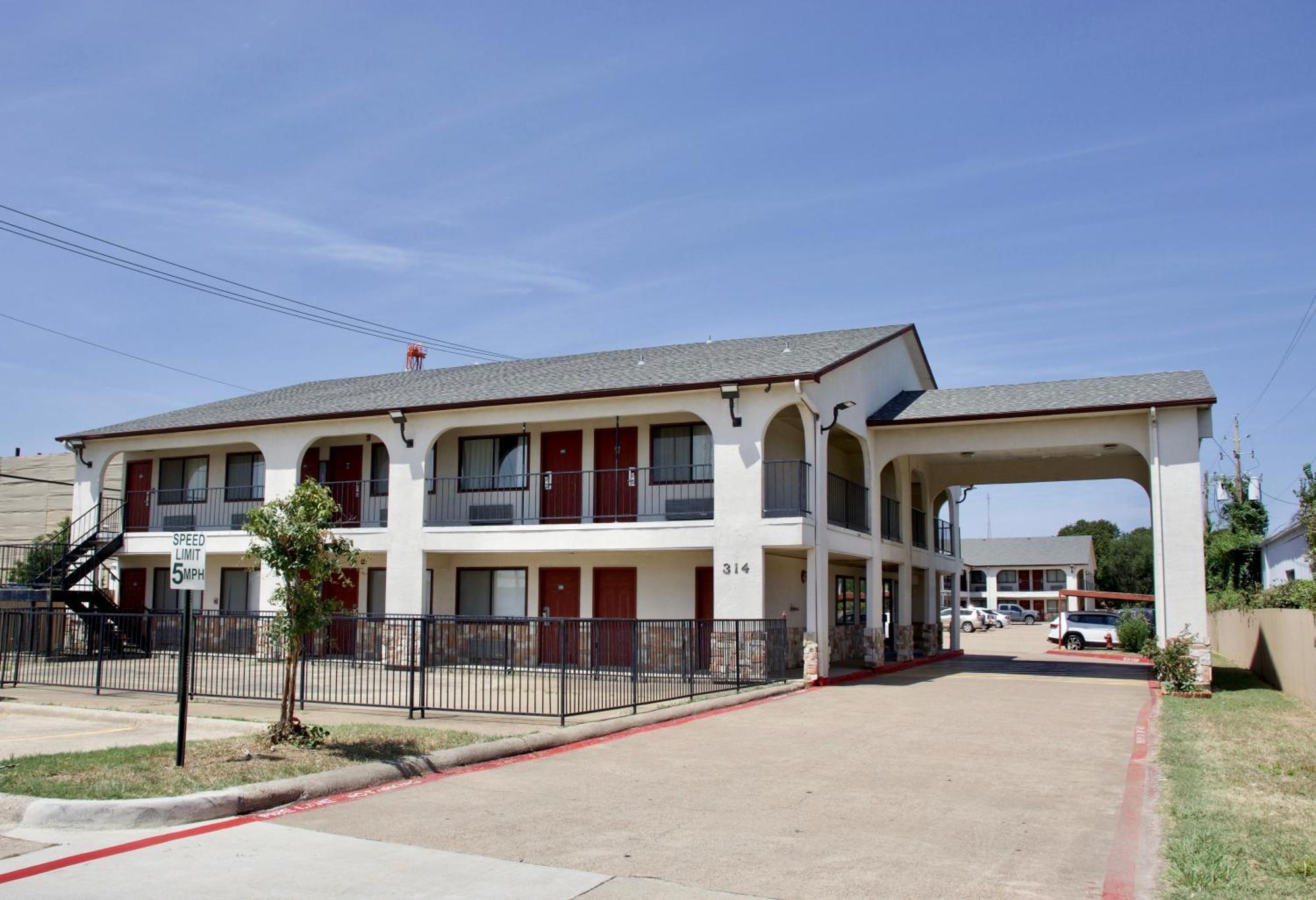 Executive Inn Of Arlington, Near At&T Stadium Exteriör bild